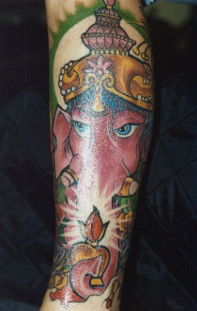 triple-x-austria-Ganesh-pink